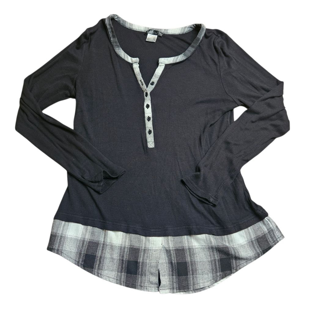 Venus Medium Black Plaid Hem Henley Long Sleeve Top - Picture 2 of 8